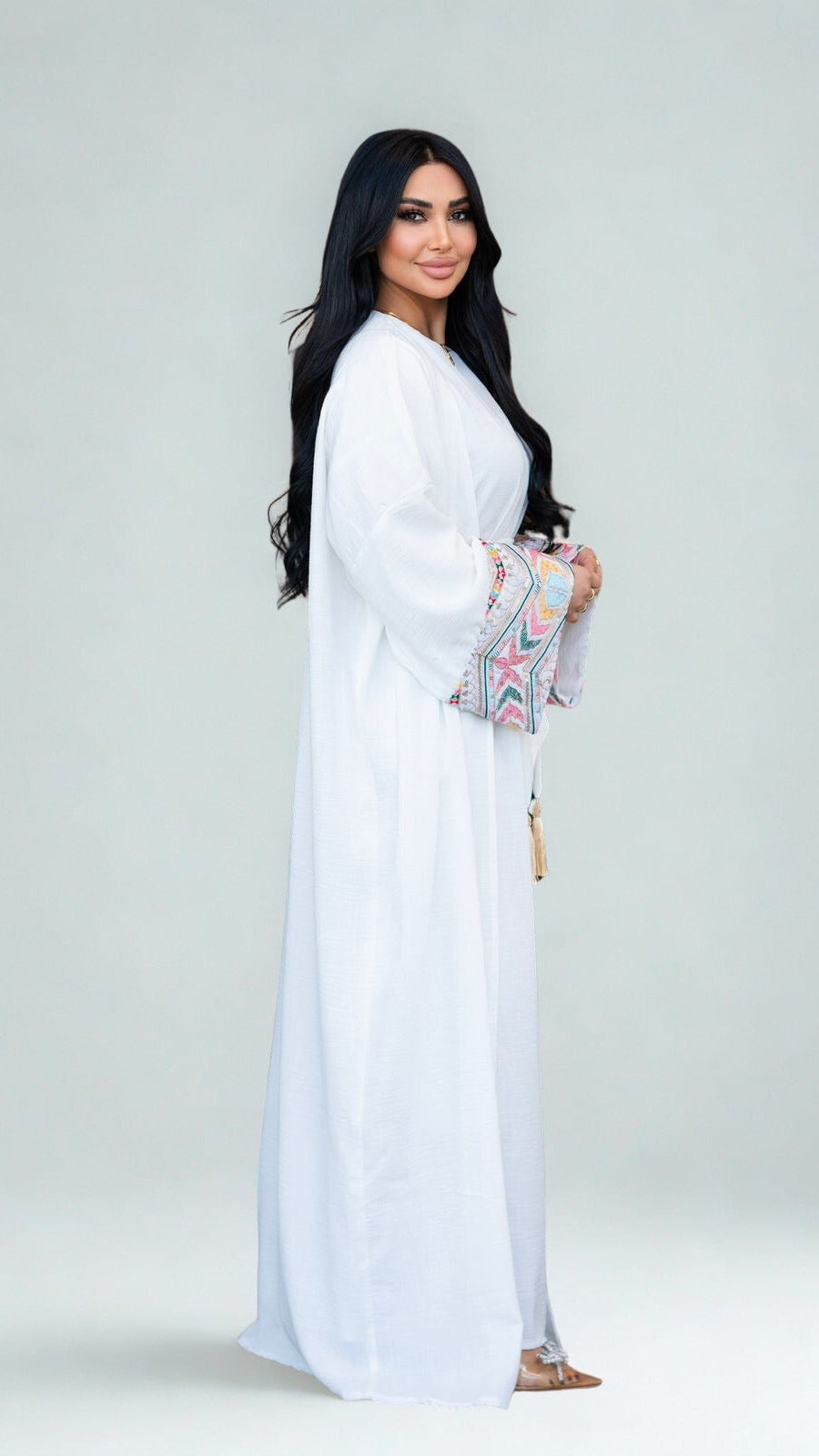 عباية بيضاء – naya