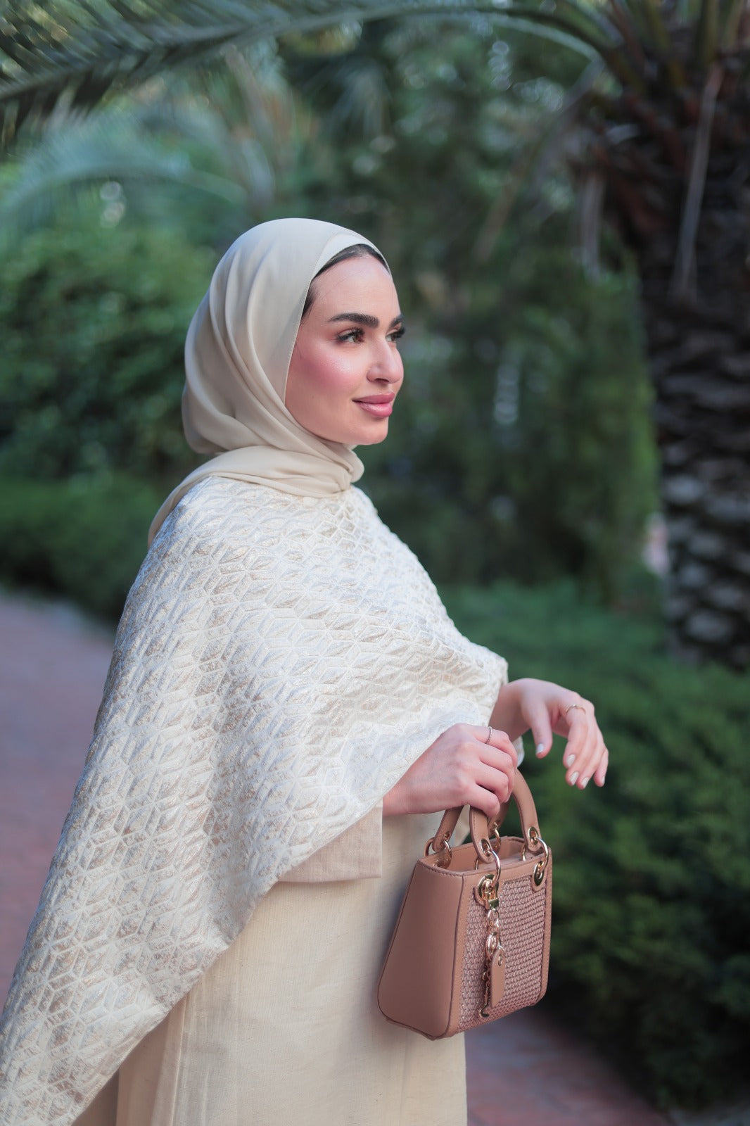 Geometric Beige Abaya
