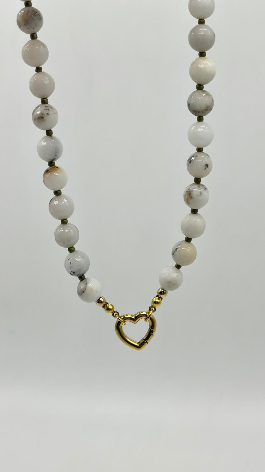 Women’s Natural Agate Stone Beaded Necklace