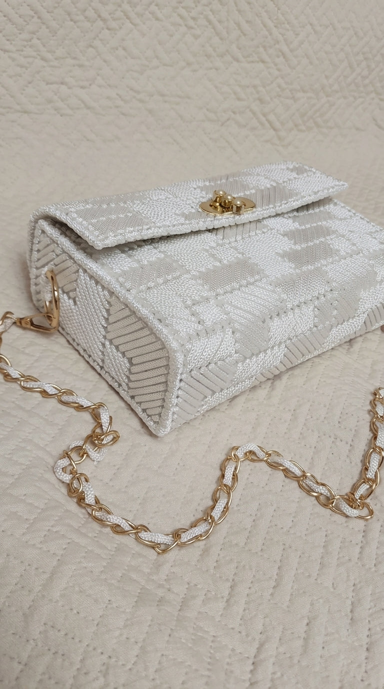 حقيبة يد أنيقة مصنوعة يدويًا – Khoyot bags