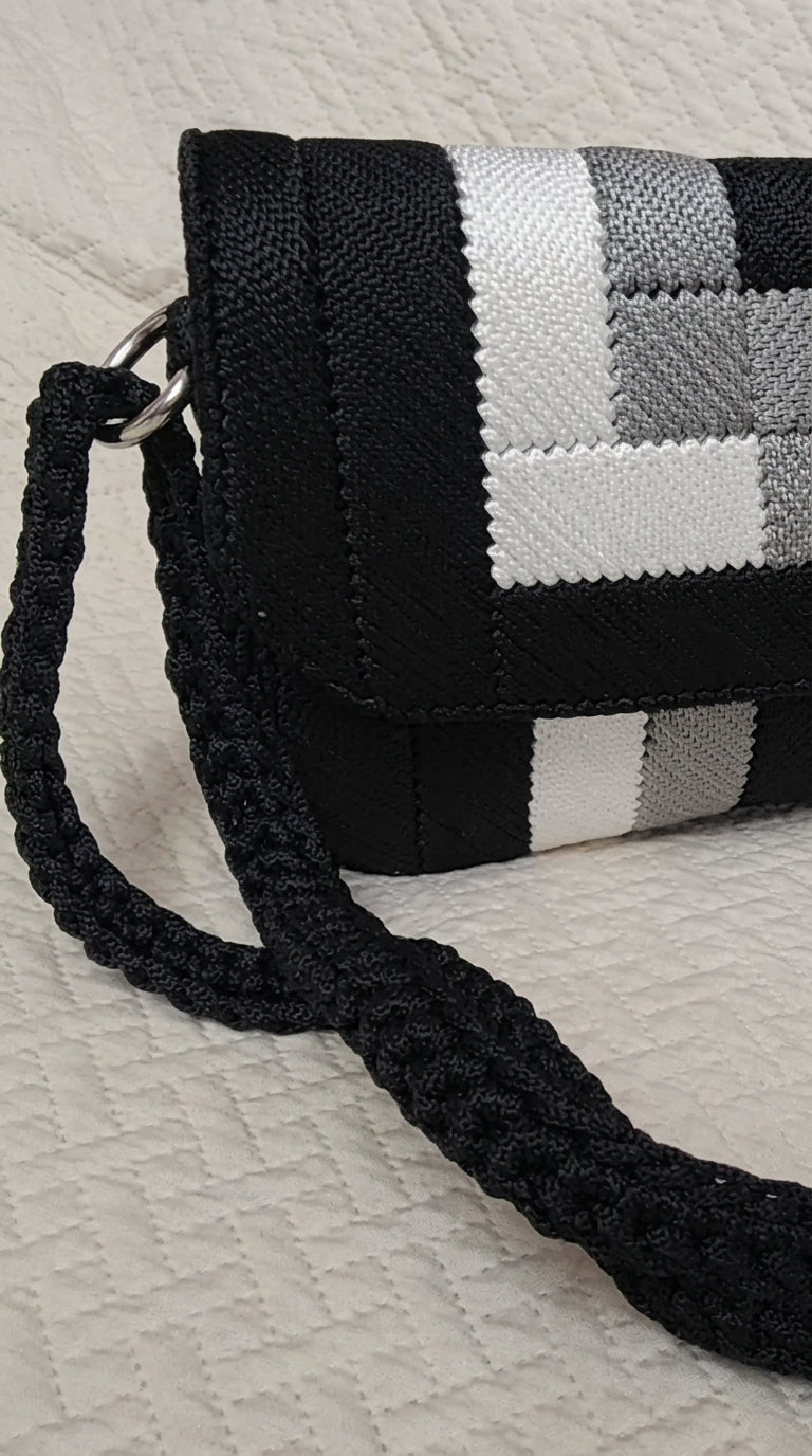 حقيبة يد مصنوعة يدويًا – Khoyot bags