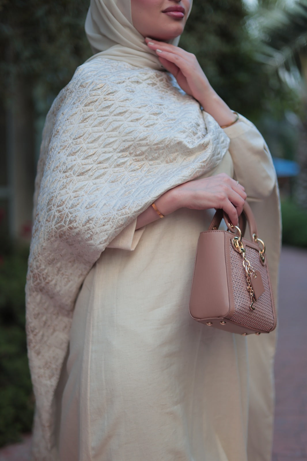 Geometric Beige Abaya