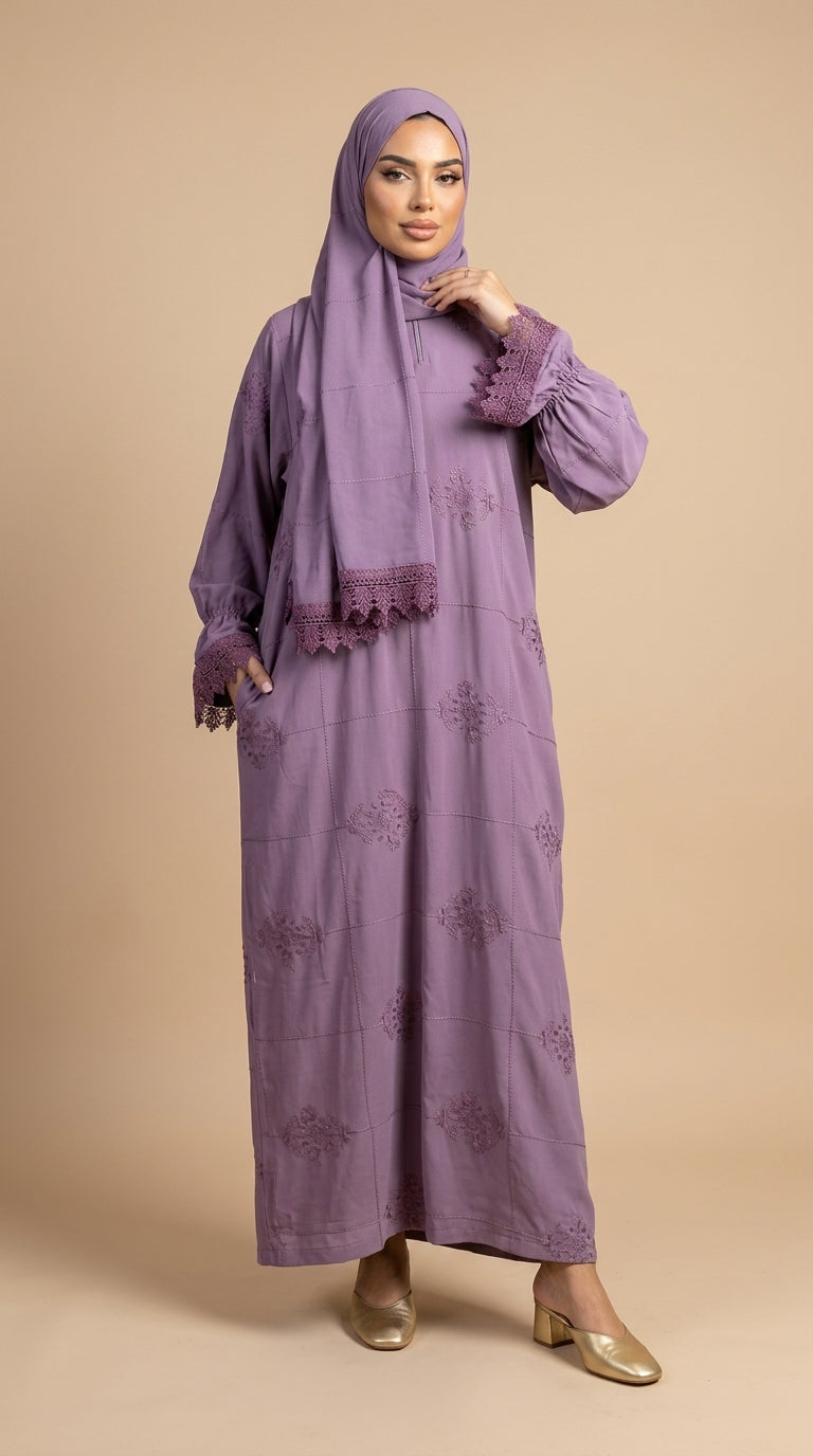 عباية أرجوانية أنيقة