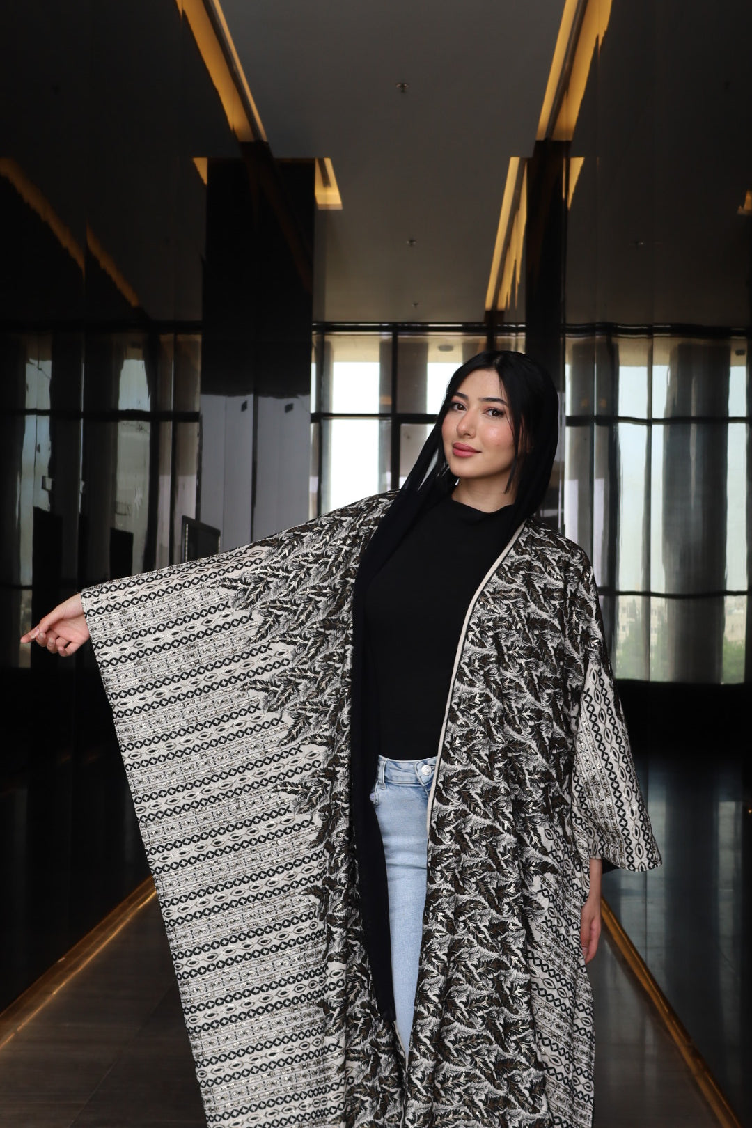 Black & White Patterned Open Abaya