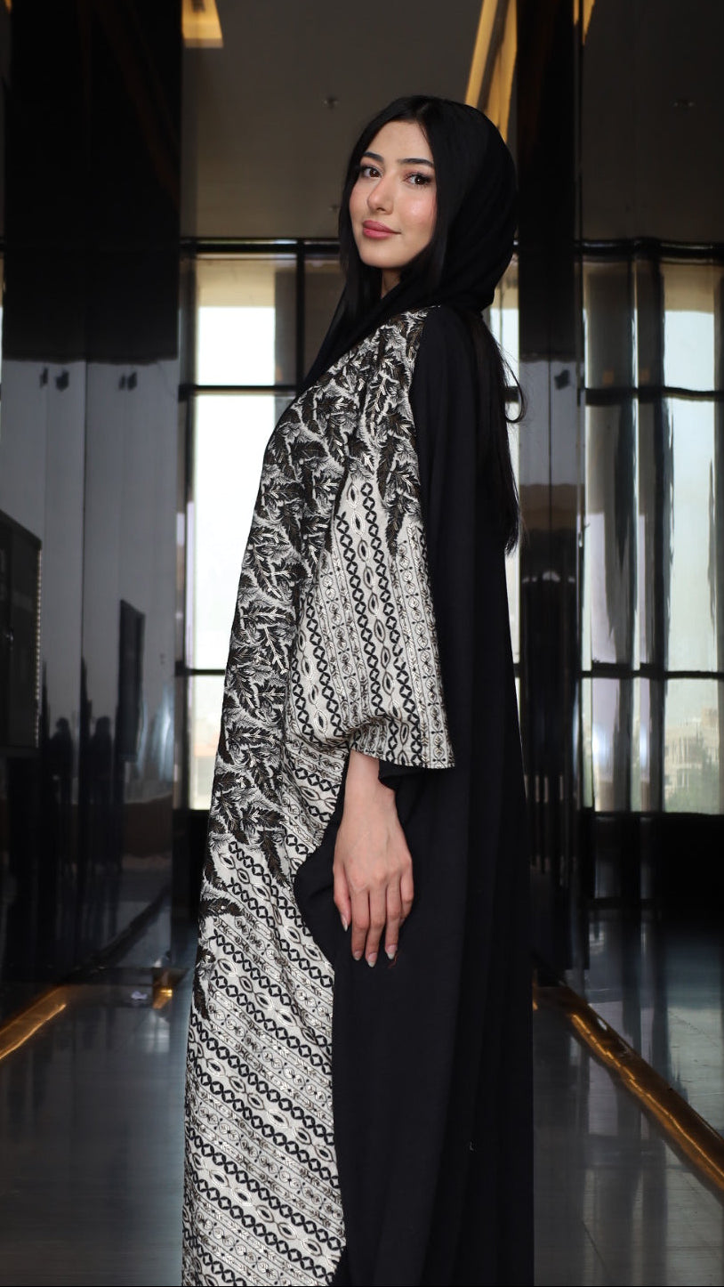 Black & White Patterned Open Abaya