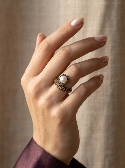 Elegant Pearl Caviar Statement Ring