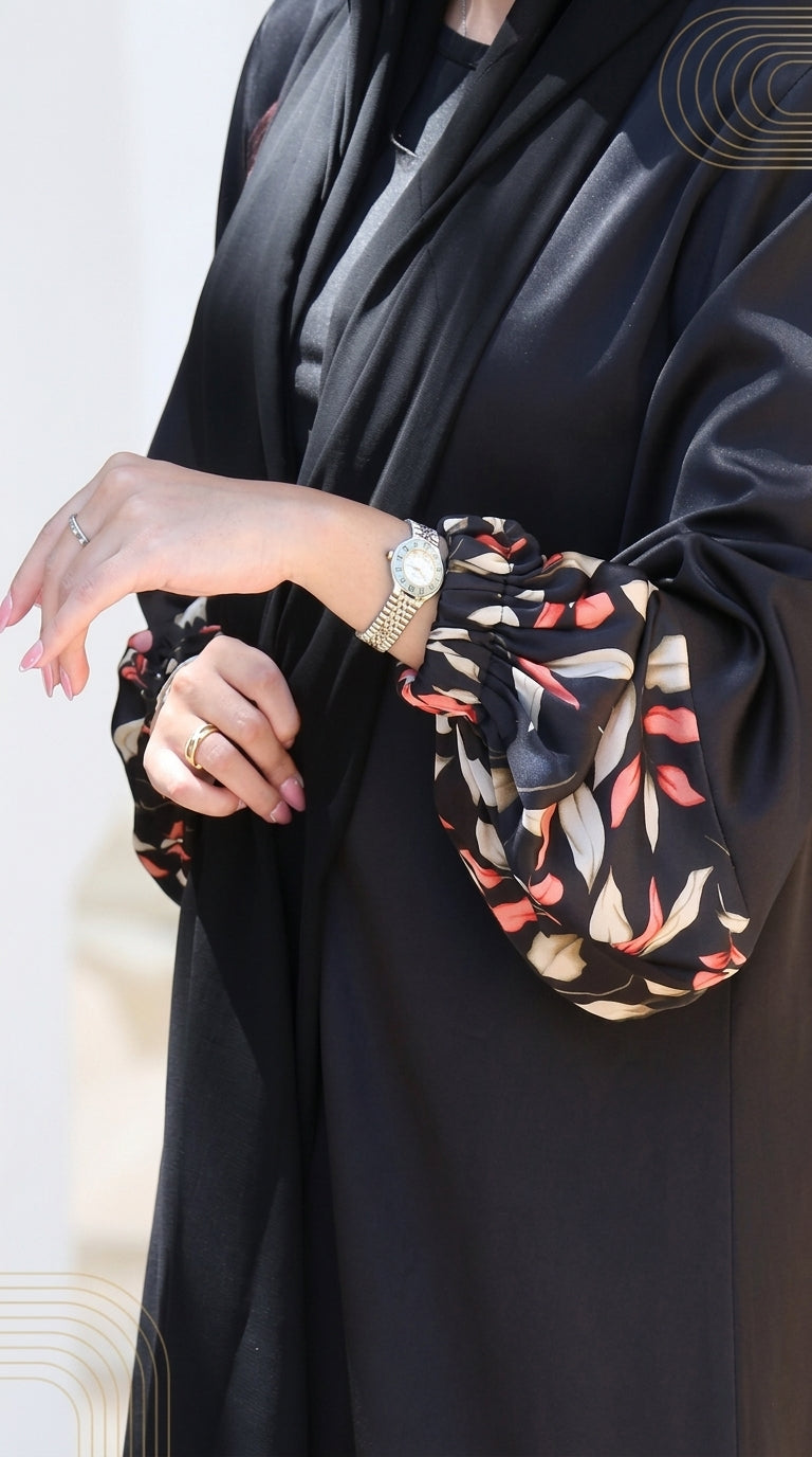 عباية بأكمام مميزة