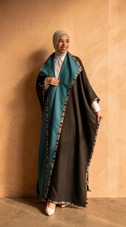 The Reversible Winter Saya Cape