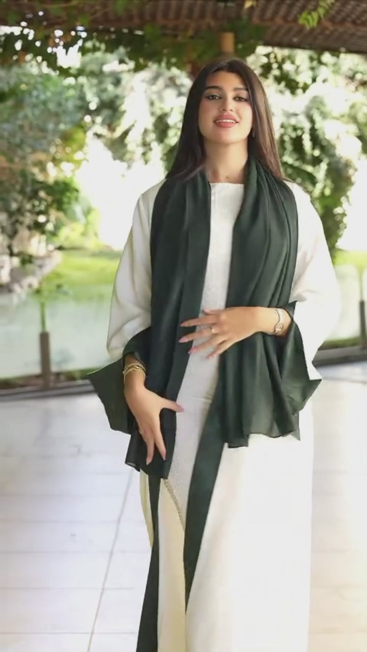 The Emerald Green & Cream Two-Tone Abaya